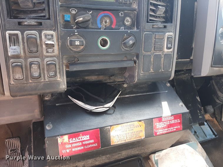 image for item KD9093 2004 Freightliner FC80  street sweeper truck