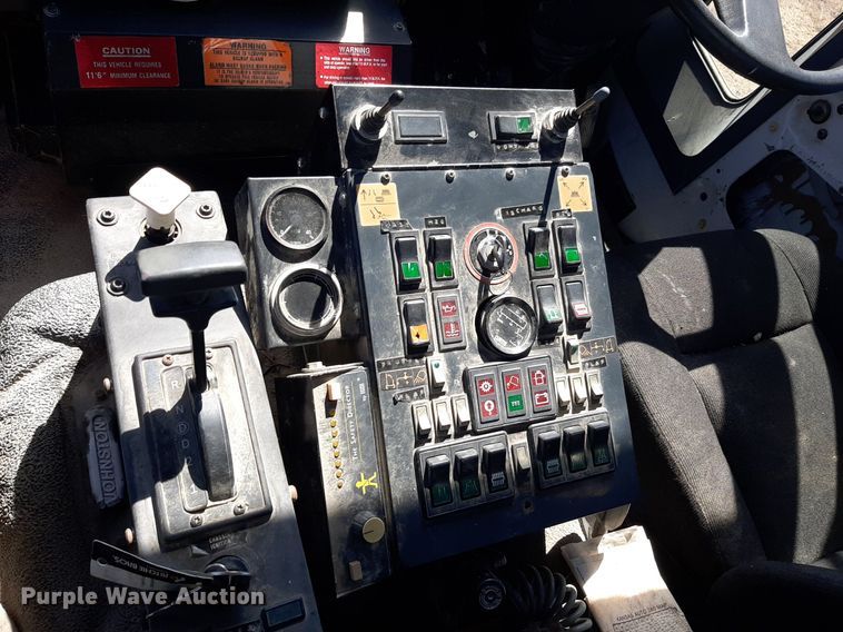 image for item KD9093 2004 Freightliner FC80  street sweeper truck