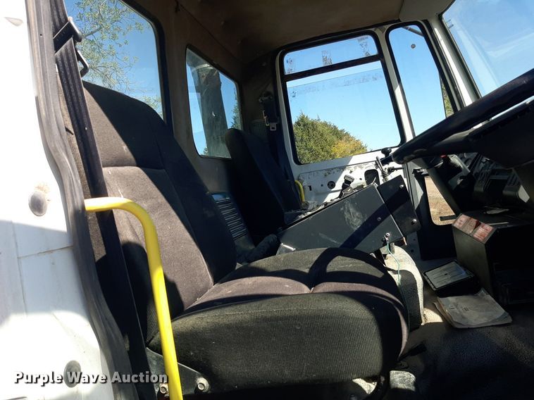 image for item KD9093 2004 Freightliner FC80  street sweeper truck