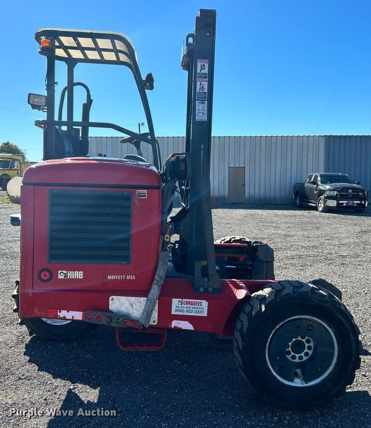 image for item KH9540 2012 Moffett M55.4  forklift