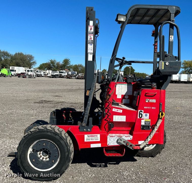 image for item KH9540 2012 Moffett M55.4  forklift