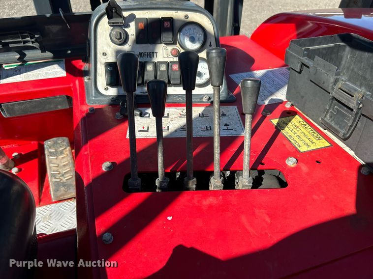 image for item KH9540 2012 Moffett M55.4  forklift