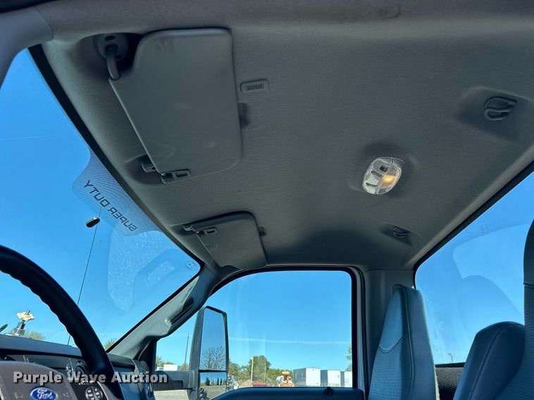 image for item KH9543 2017 Ford F750 Super Duty  truck cab and chassis