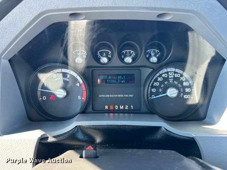 image for item KH9543 2017 Ford F750 Super Duty  truck cab and chassis