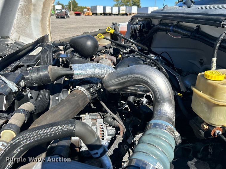 image for item KH9543 2017 Ford F750 Super Duty  truck cab and chassis