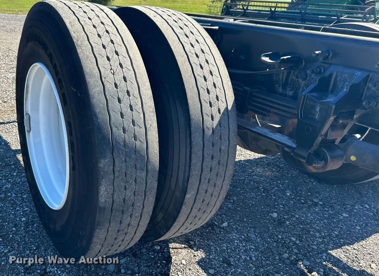 image for item KH9543 2017 Ford F750 Super Duty  truck cab and chassis