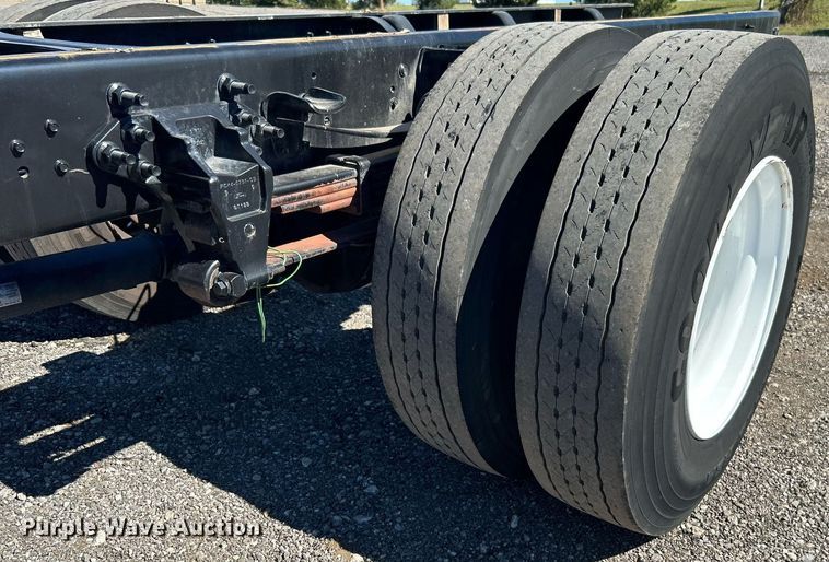 image for item KH9543 2017 Ford F750 Super Duty  truck cab and chassis