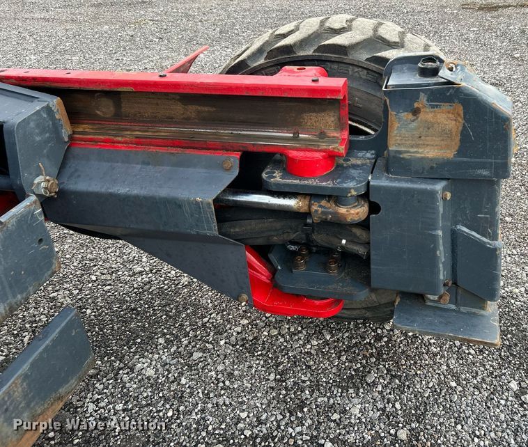 image for item KH9556 2007 Moffett M55.4  forklift