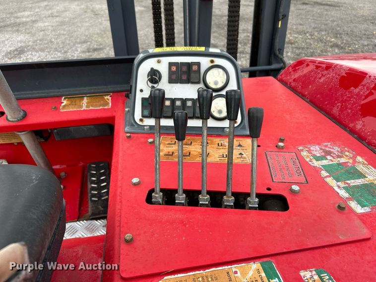 image for item KH9556 2007 Moffett M55.4  forklift