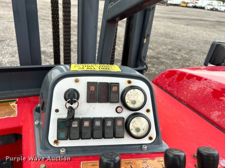 image for item KH9556 2007 Moffett M55.4  forklift