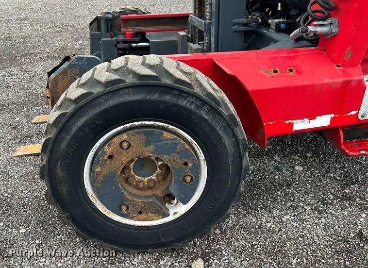 image for item KH9556 2007 Moffett M55.4  forklift