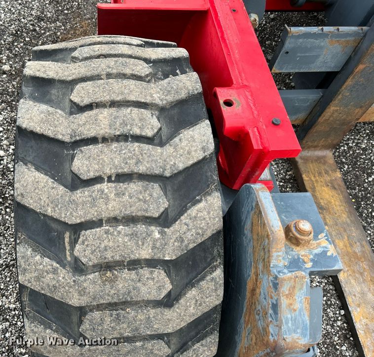 image for item KH9556 2007 Moffett M55.4  forklift