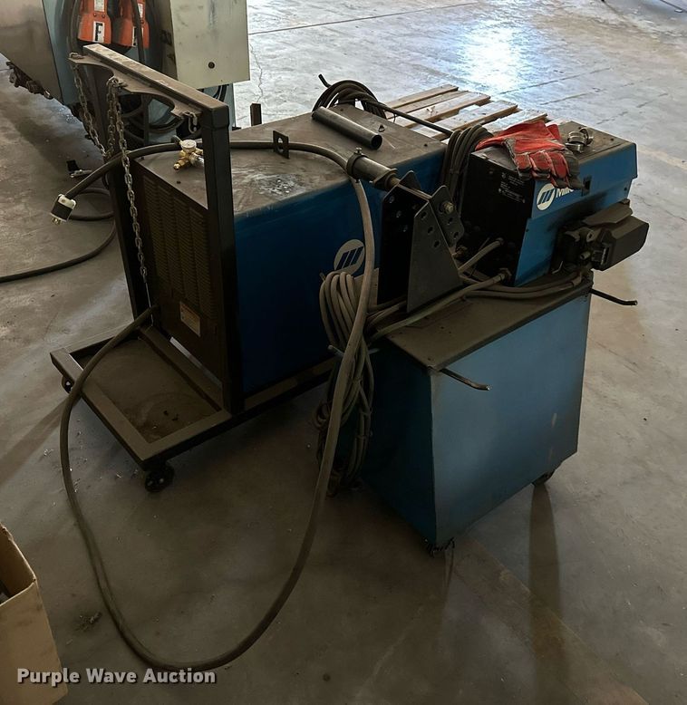 image for item KT9270 Miller Deltaweld 452  welder
