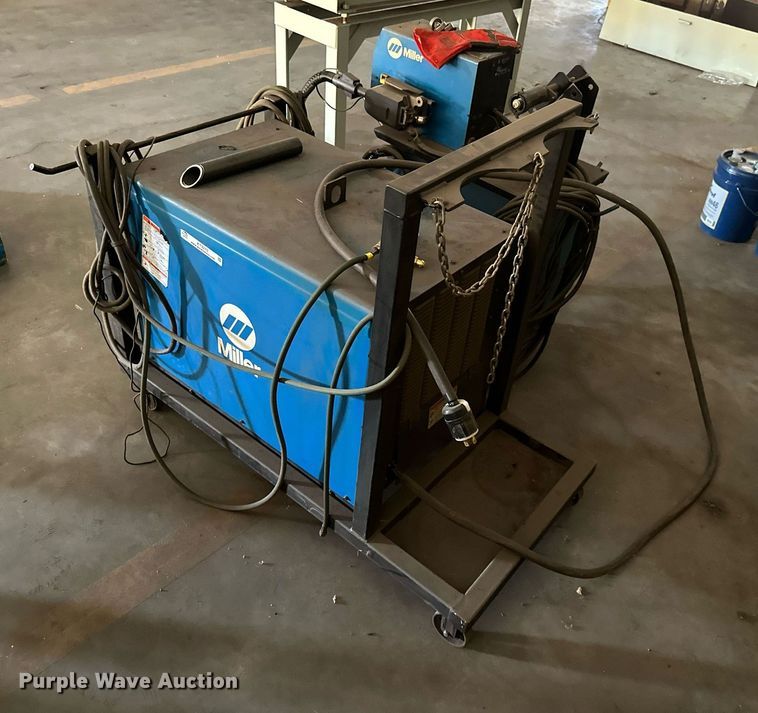 image for item KT9270 Miller Deltaweld 452  welder