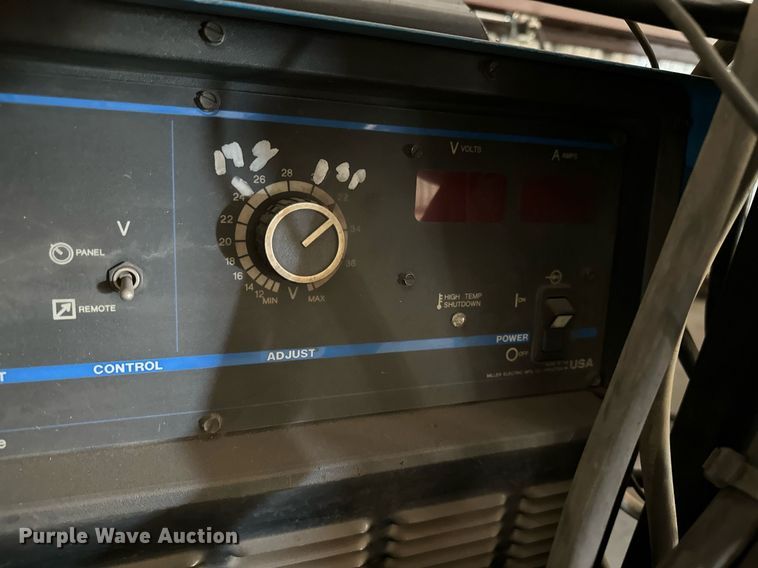 image for item KT9270 Miller Deltaweld 452  welder