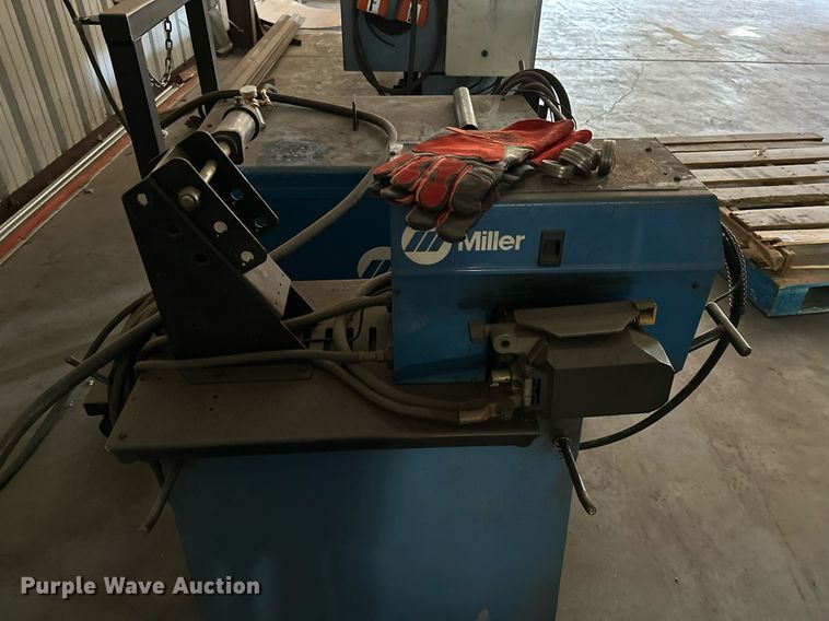 image for item KT9270 Miller Deltaweld 452  welder