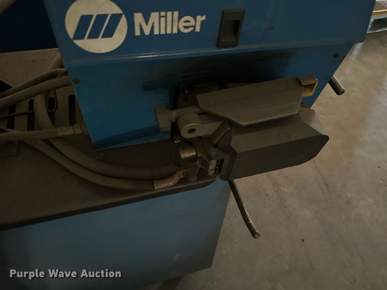 image for item KT9270 Miller Deltaweld 452  welder