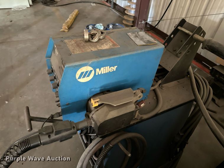 image for item KT9270 Miller Deltaweld 452  welder