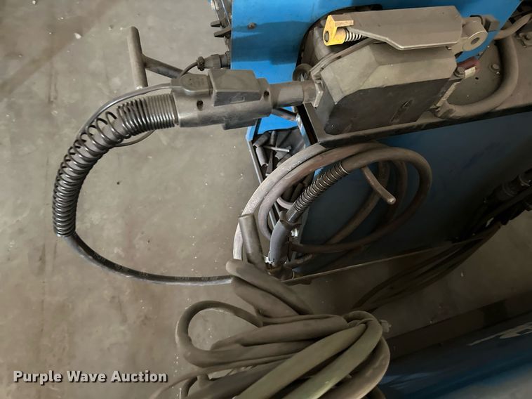 image for item KT9270 Miller Deltaweld 452  welder