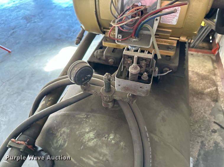 image for item KT9273 Air compressor