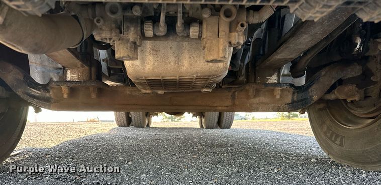 image for item KW9199 2007 Freightliner Columbia  flatbed truck