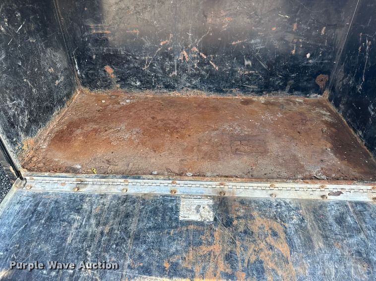 image for item KW9199 2007 Freightliner Columbia  flatbed truck