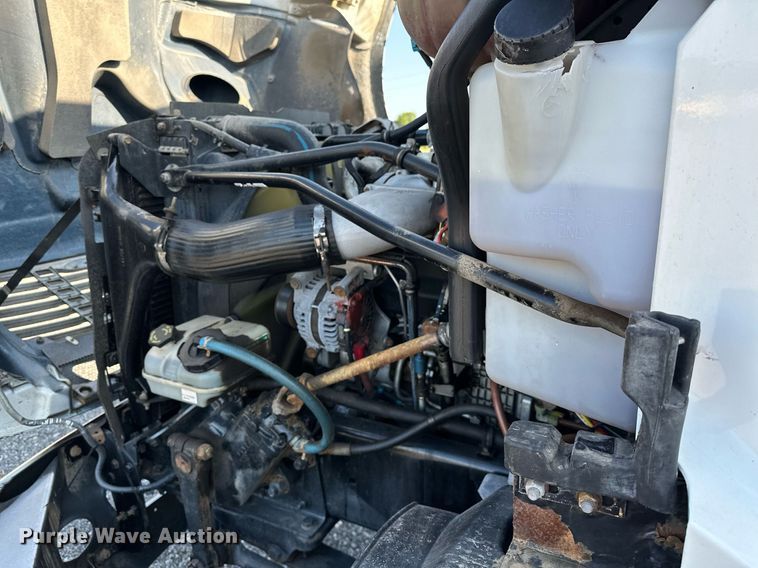 image for item KW9199 2007 Freightliner Columbia  flatbed truck