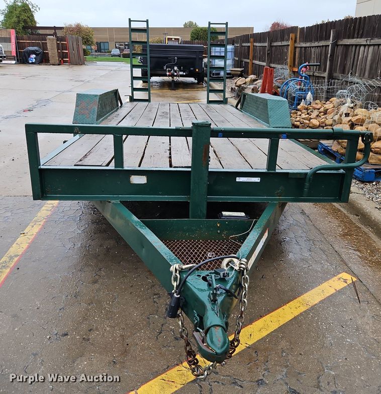 image for item LB9553 2001 CNBL  equipment trailer