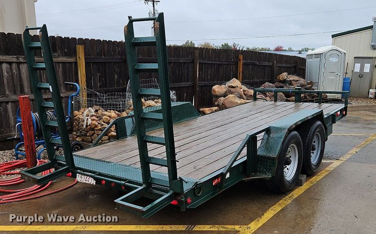 image for item LB9553 2001 CNBL  equipment trailer