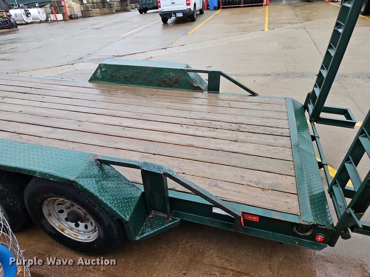image for item LB9553 2001 CNBL  equipment trailer