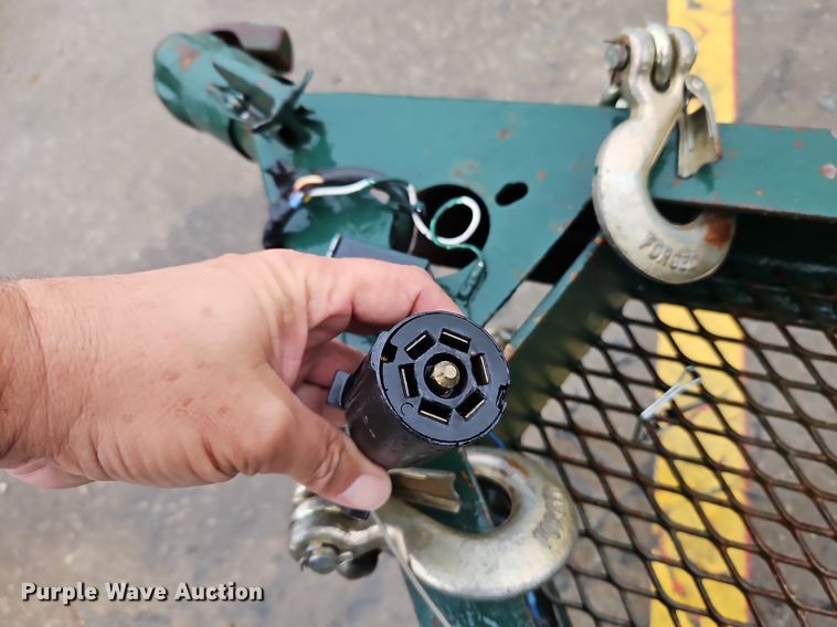 image for item LB9553 2001 CNBL  equipment trailer