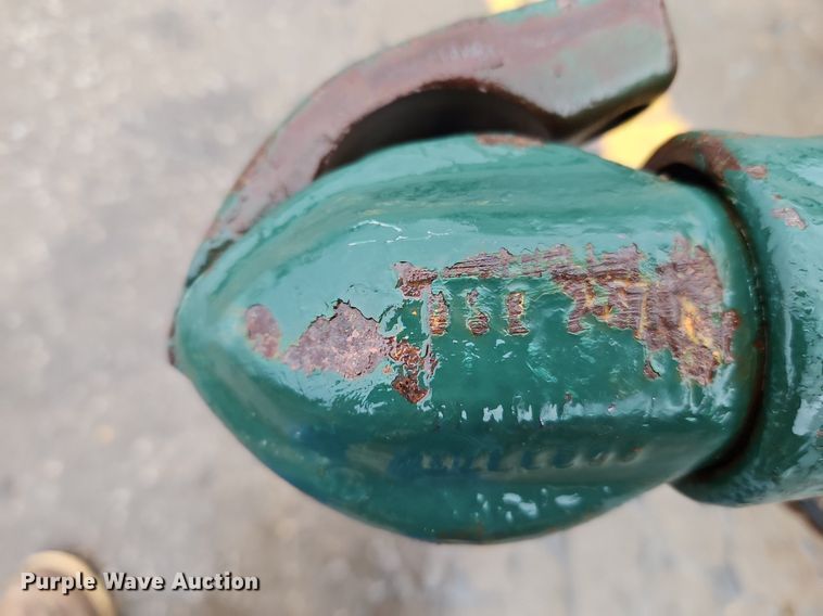 image for item LB9553 2001 CNBL  equipment trailer