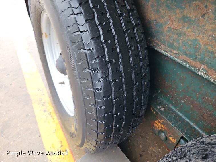 image for item LB9553 2001 CNBL  equipment trailer