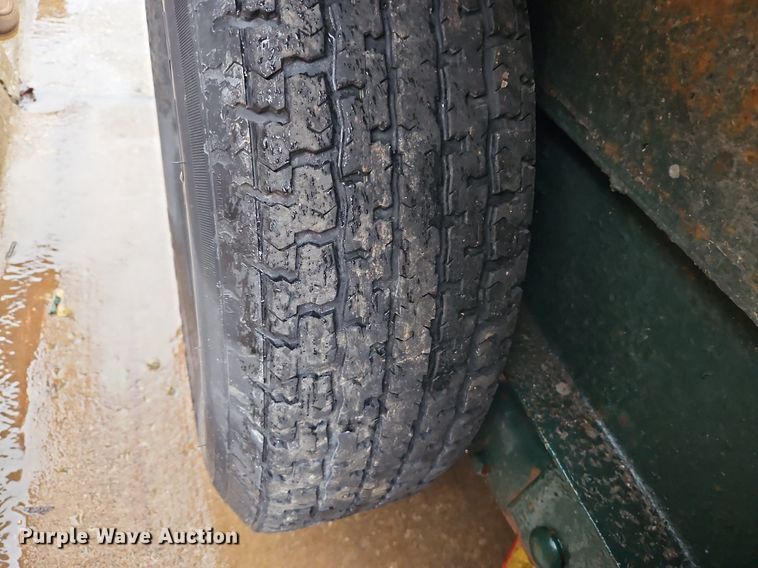 image for item LB9553 2001 CNBL  equipment trailer