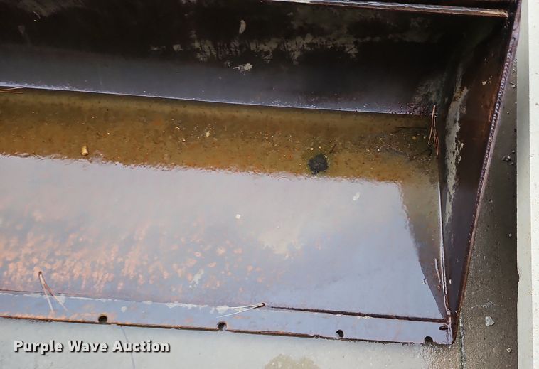 image for item LB9555 2007 John Deere 325  skid steer loader