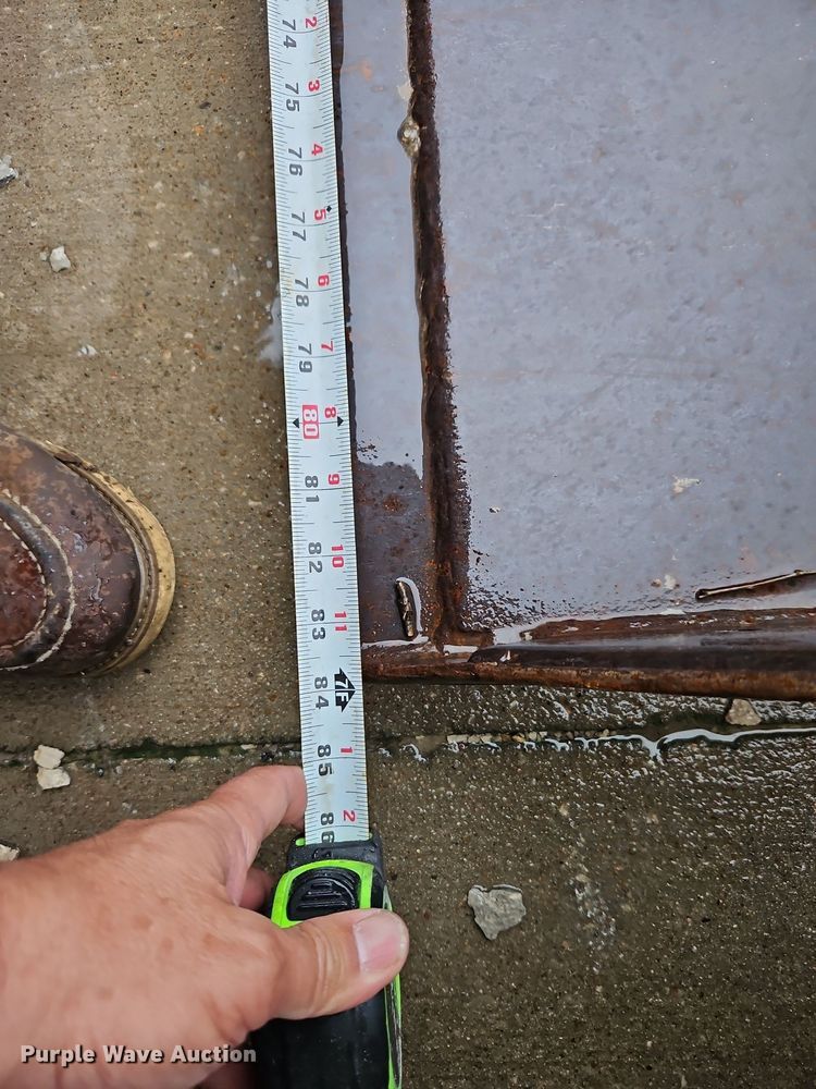 image for item LB9555 2007 John Deere 325  skid steer loader