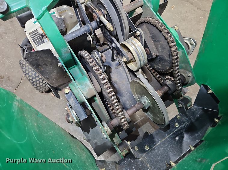 image for item LB9556 Ryan Lawnaire 28  aerator