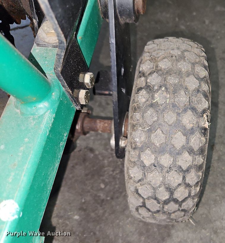 image for item LB9556 Ryan Lawnaire 28  aerator