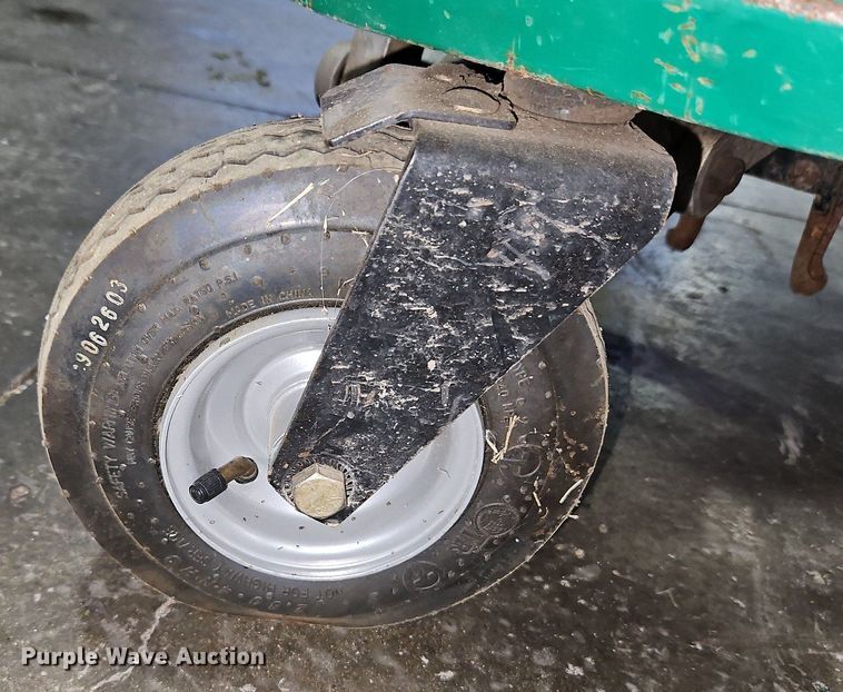 image for item LB9556 Ryan Lawnaire 28  aerator