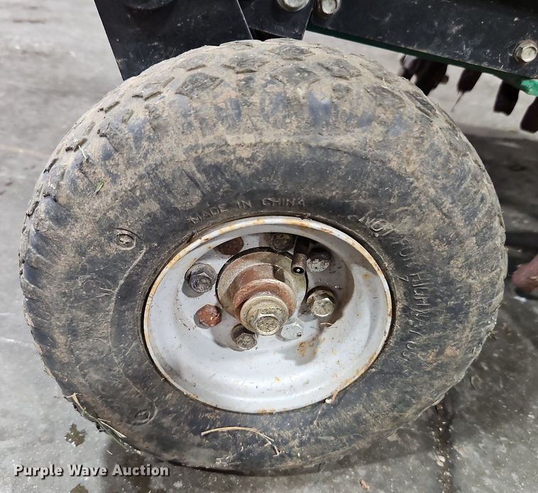 image for item LB9557 Ryan Lawnaire 28  aerator