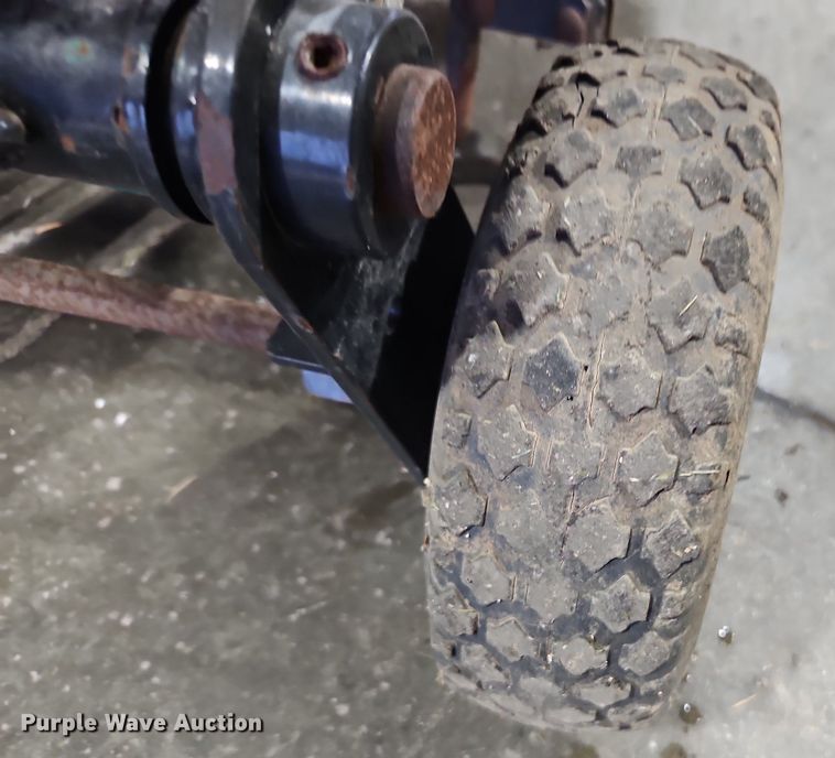 image for item LB9557 Ryan Lawnaire 28  aerator