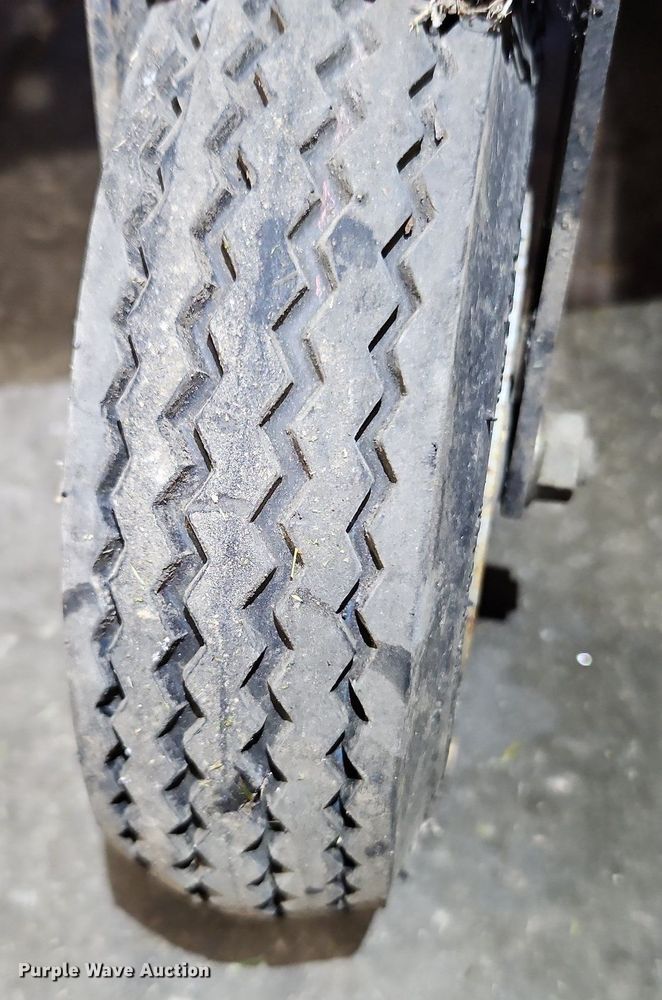 image for item LB9557 Ryan Lawnaire 28  aerator