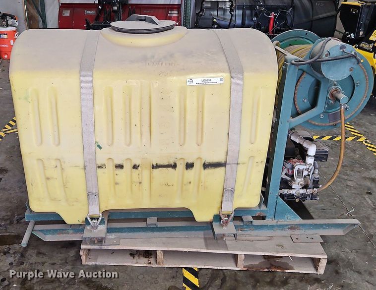 image for item LB9559 Turf sprayer