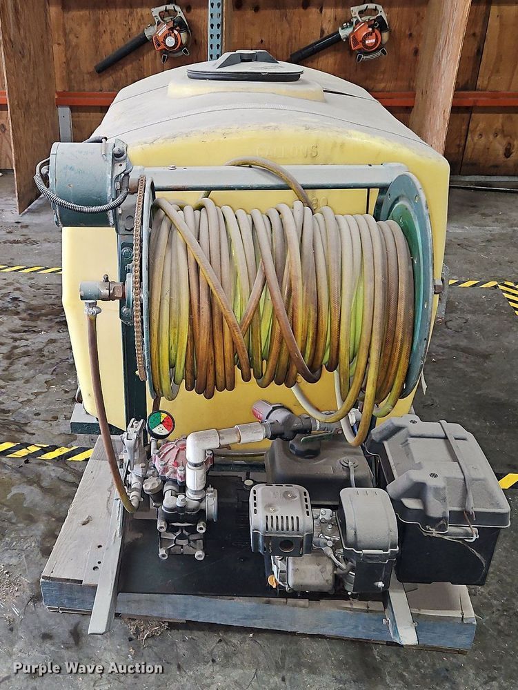 image for item LB9559 Turf sprayer