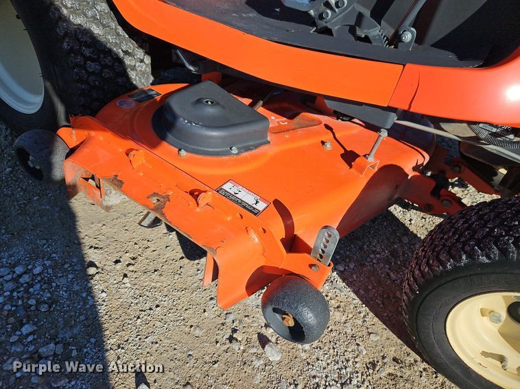 image for item LB9561 Kubota GR2120  lawn mower