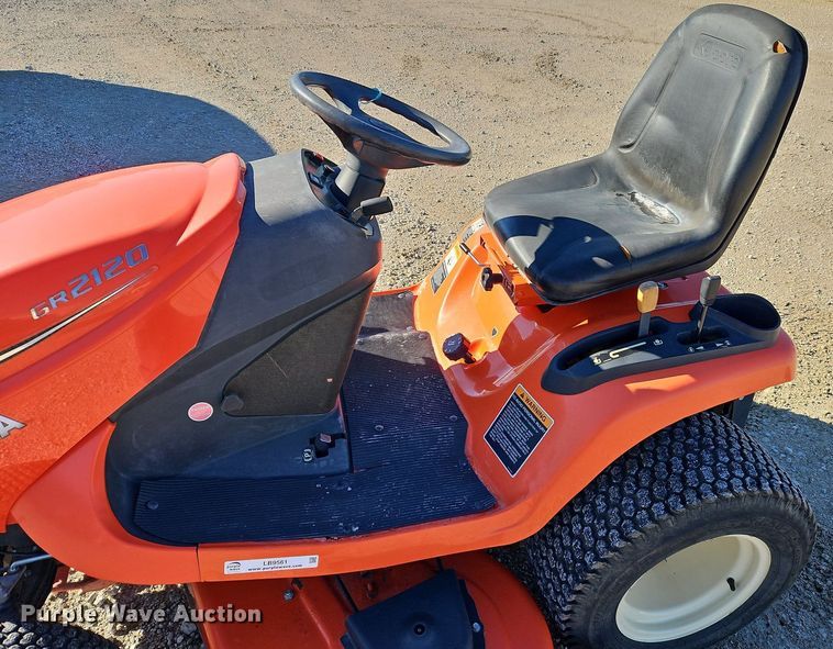 image for item LB9561 Kubota GR2120  lawn mower