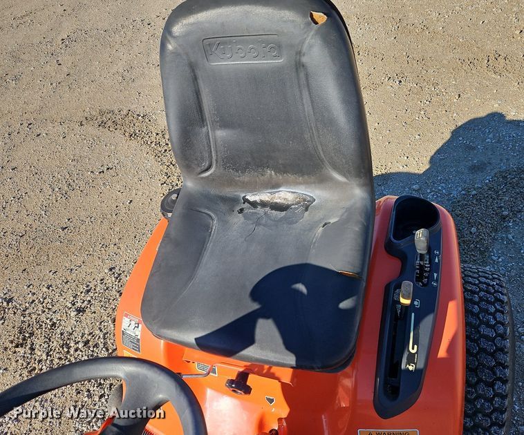 image for item LB9561 Kubota GR2120  lawn mower