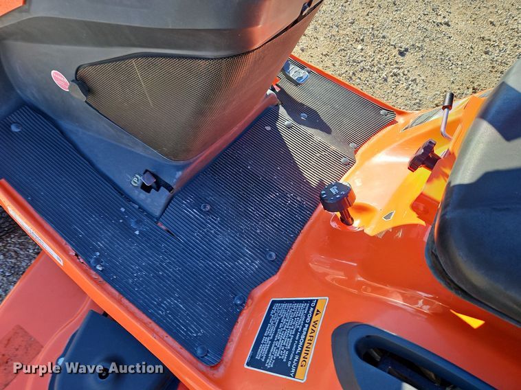 image for item LB9561 Kubota GR2120  lawn mower