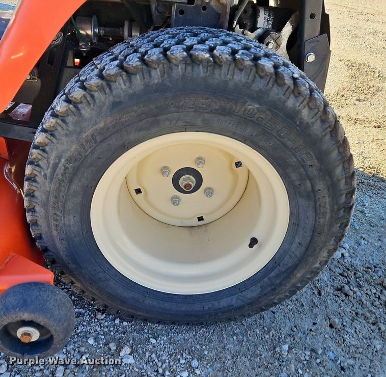 image for item LB9561 Kubota GR2120  lawn mower