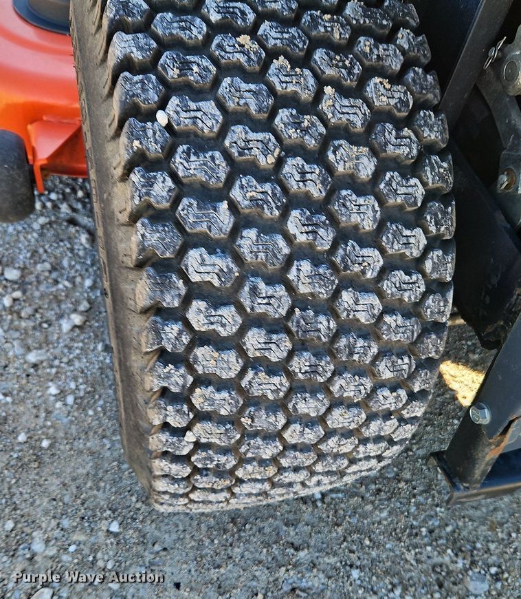 image for item LB9561 Kubota GR2120  lawn mower